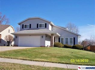 1208 Cottonwood Cir, Papillion, NE 68133