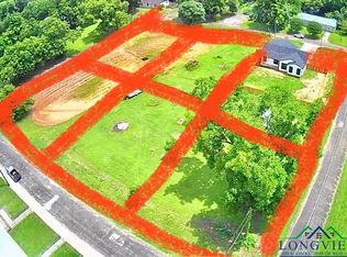 302 W Houston St, Daingerfield, TX 75638