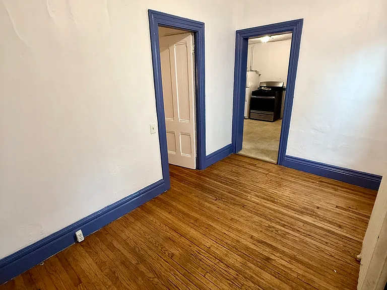 36 Rowley St #2 — Photo 2