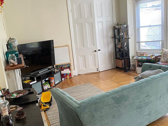 3rd image of 608 N 17th St Floor 2