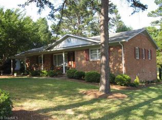270 Cedar Cir, Thomasville, NC 27360