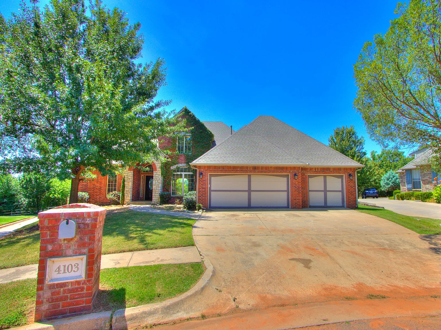 4 bed, 2711 sqft, $3,395 — Photo 3