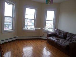 304 Centre St APT 2, Boston, MA 02130