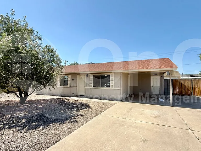 11334 E Elton Ave — Photo 2