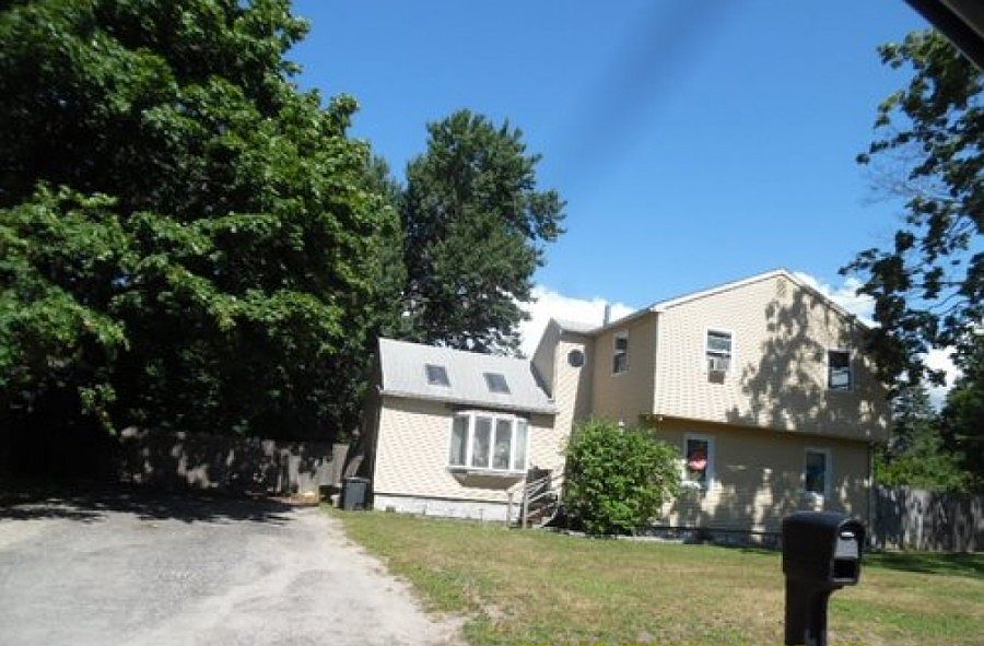 2nd image of 120 N Clinton Ave