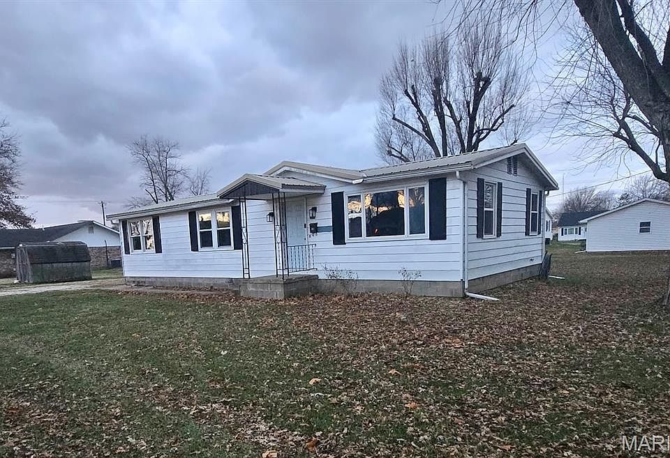 1st image of 516 S 12th St