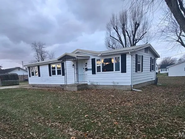 516 S 12th St, Bowling Green, MO 63334