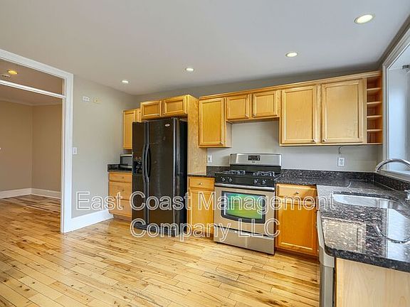 4th image of 3235 Eastern Ave Suite 2