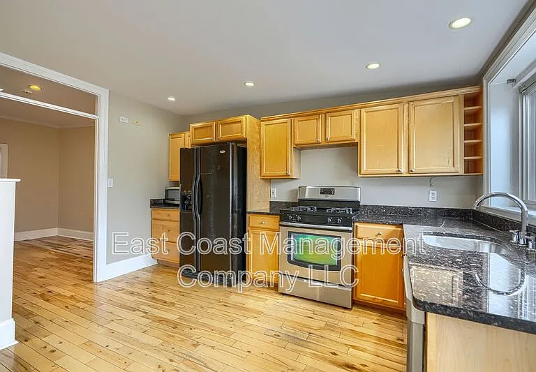 3235 Eastern Ave #2 — Photo 4