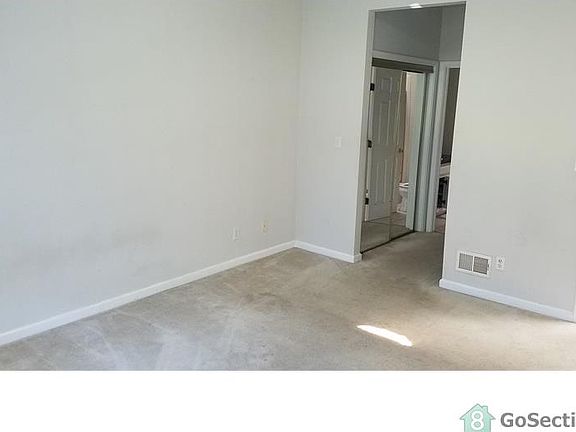 3rd image of 250 Thrift St Unit A