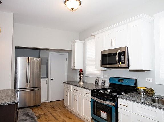4th image of 919 N Lawler Ave