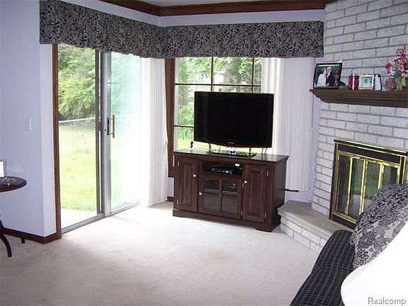 2nd image of 3226 Monticello Dr