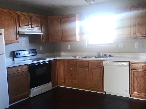 2nd image of 304 Homestead Dr
