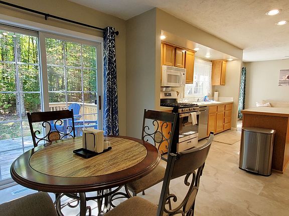 5th image of 5943 Driftwood Ln #V