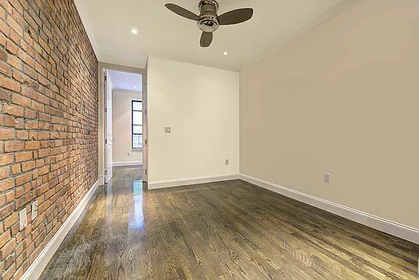 Rented by REAL New York | media 3