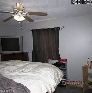3rd image of 2048 Beach Dr