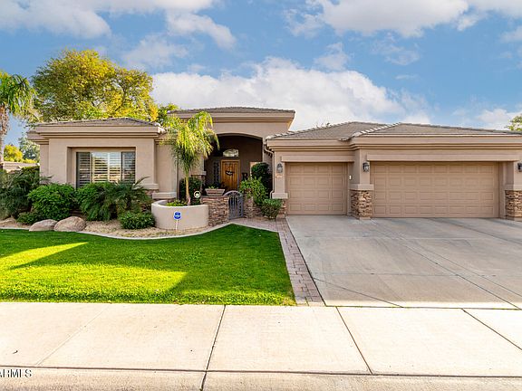 2nd image of 1711 W PRESCOTT Drive