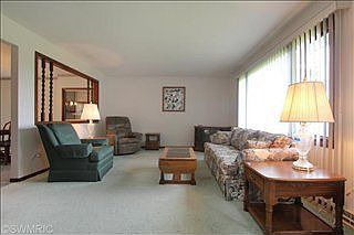 2nd image of 12390 Pine Island Dr NE
