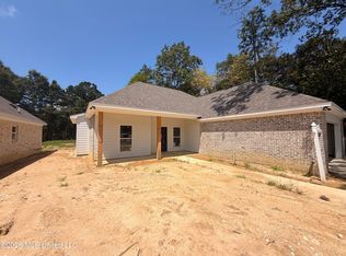 199 Lake Harbor Rd, Brandon, MS 39047