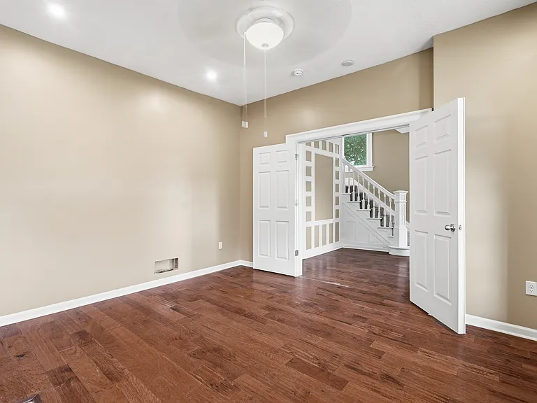 1706 Termon Ave #1 — Photo 7
