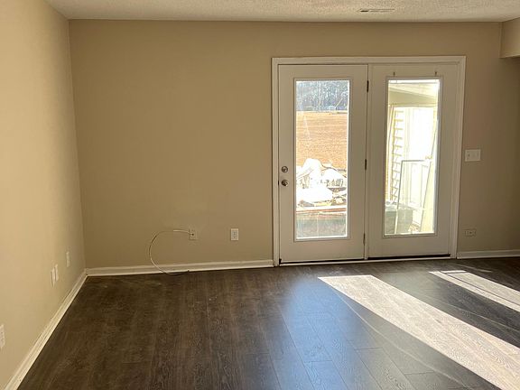 5th image of 1007 Westover Dr #A
