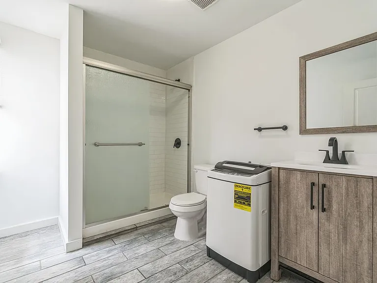 5536 Chester Ave — Photo 3