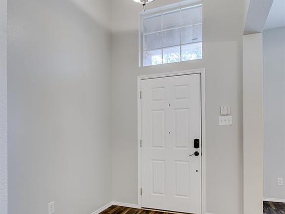 3rd image of 1445 Bobing Dr