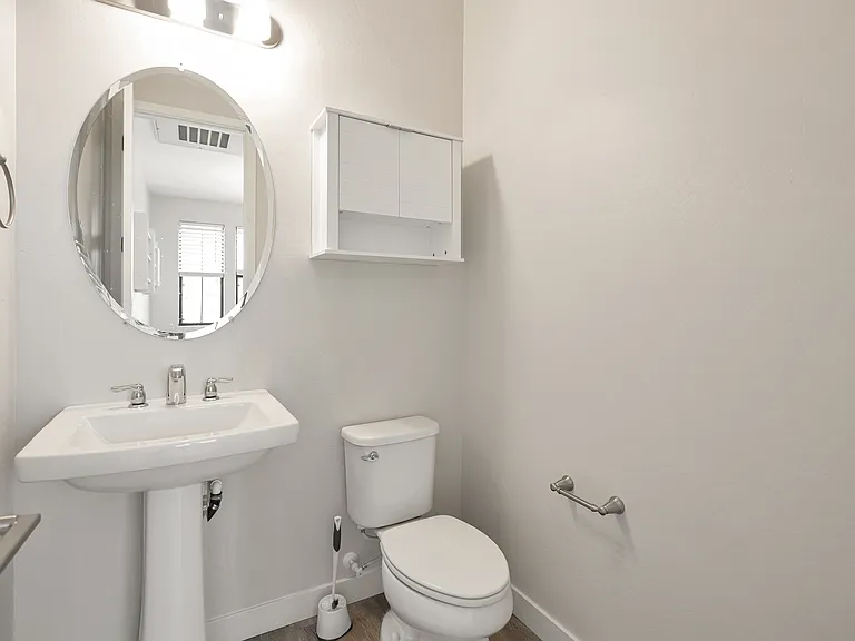 4235 N 26th St #13 — Photo 11