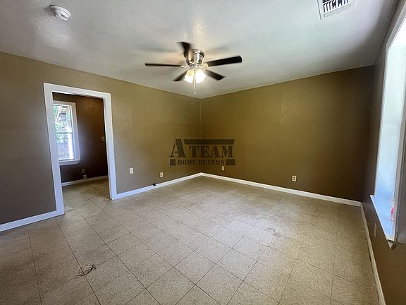 3rd image of 845 N Prairieville St #D