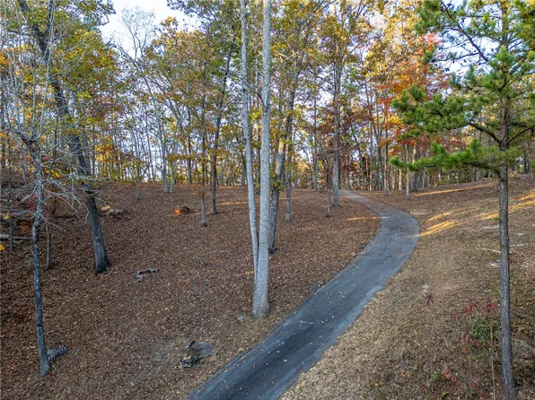 147 S Falls Rd, Sunset, SC 29685