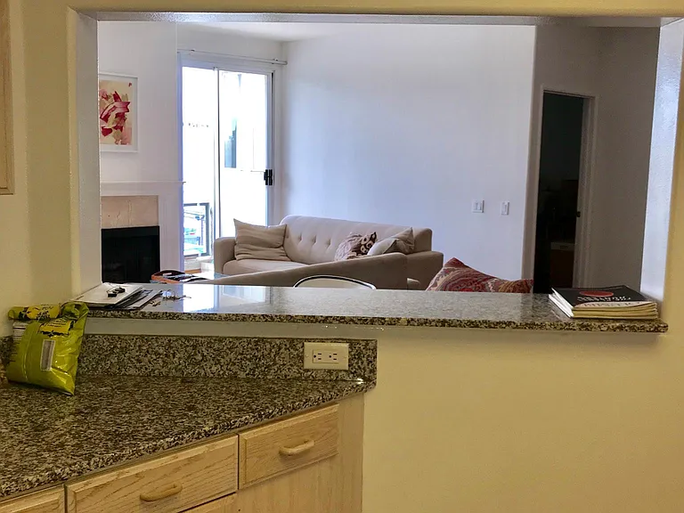 8349 Blackburn Ave #302 — Photo 102
