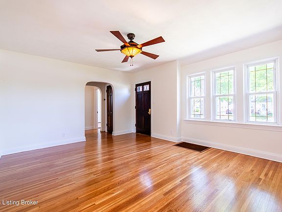 3rd image of 122 Seneca Trl