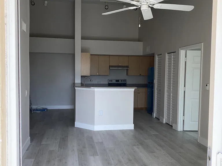 1018 Villa Cir — Photo 4