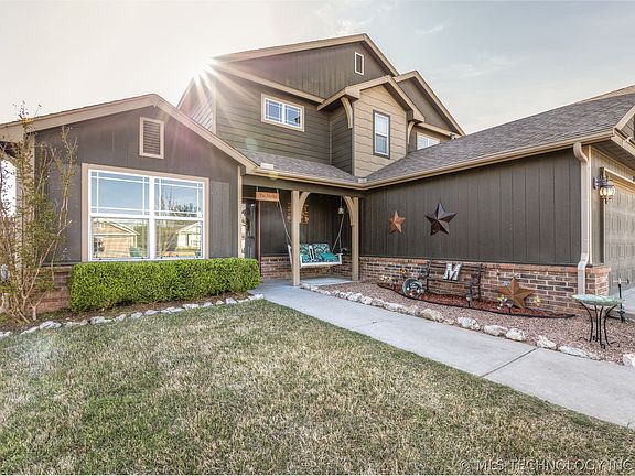 3rd image of 8995 S 253rd East Ave