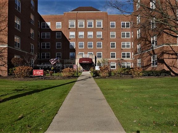 2nd image of 19101 Van Aken Blvd APT 516