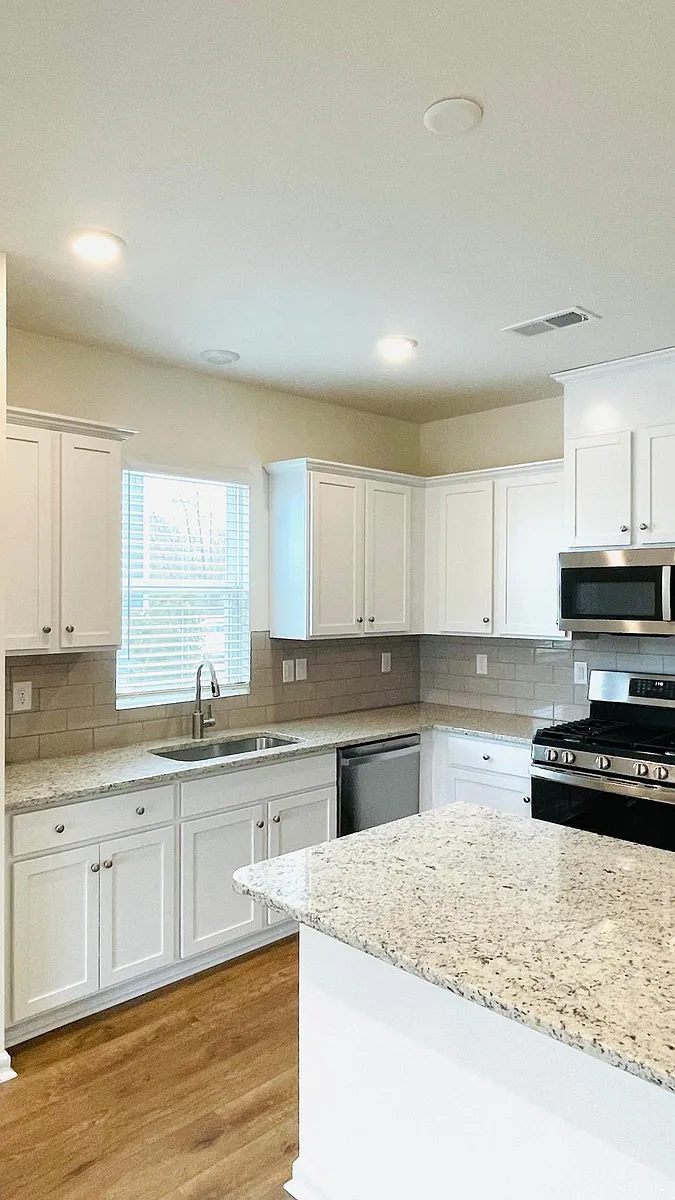 Building Photo - 5310 Maynard Hill Dr