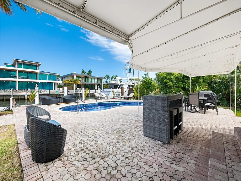 2301 E Las Olas Blvd — Photo 56