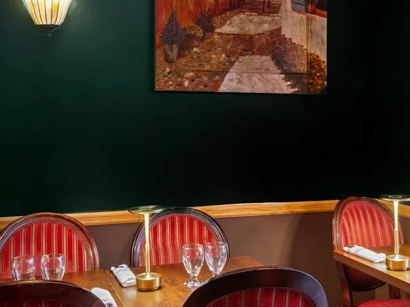 397 5th Avenue image 6 of 11