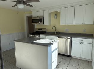 420-422 Church St, Whitinsville, MA 01588