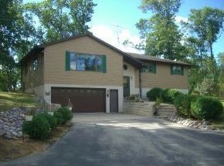 10313 Badger Dr, Amherst, WI 54406
