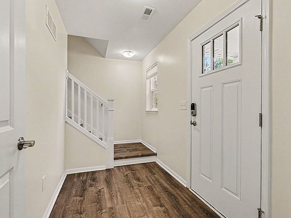 2nd image of 655 Jenny Way