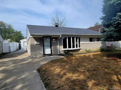 25615 Miracle Dr, Madison Heights, MI, 48071