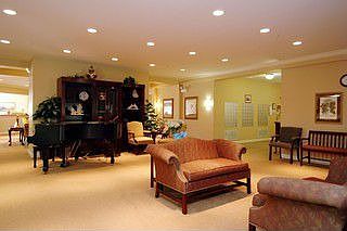 3rd image of 605 Barrington Ave APT 360