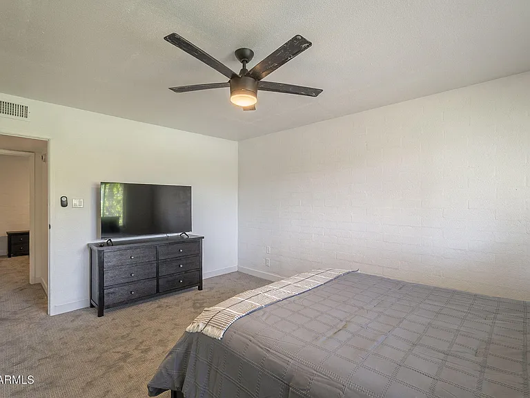 4701 N 68th St #111 — Photo 11