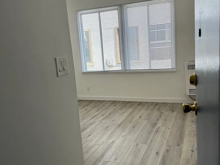 845 S Normandie Ave #20 — Photo 2