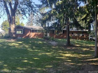 22550 Chubb Rd, Northville, MI 48167