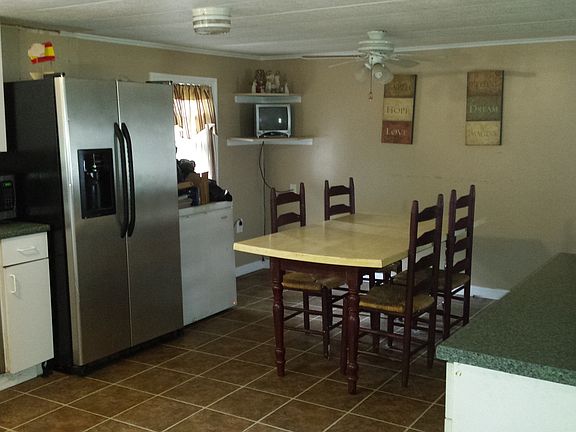 Kitchen/dining area
