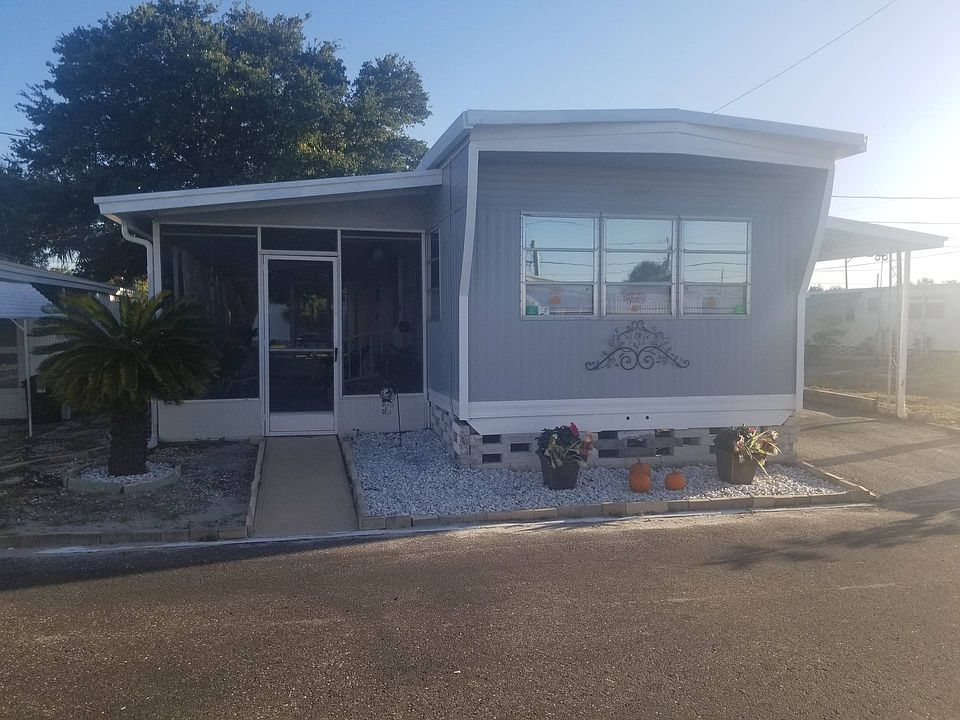 1st image of 4125 Park St N Lot 444