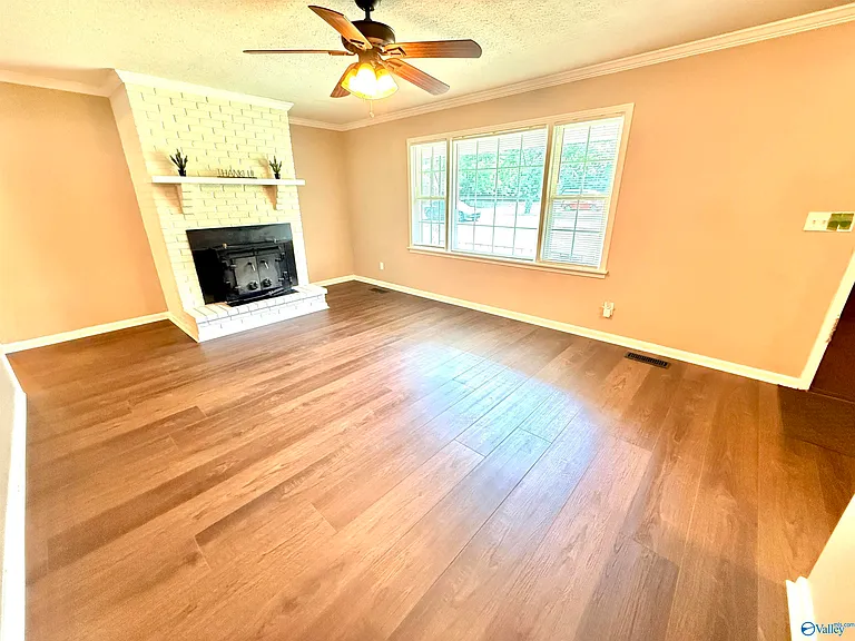 1711 Lydia Dr NW — Photo 5