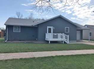 212 S Tyler Ave, Pierre, SD 57501
